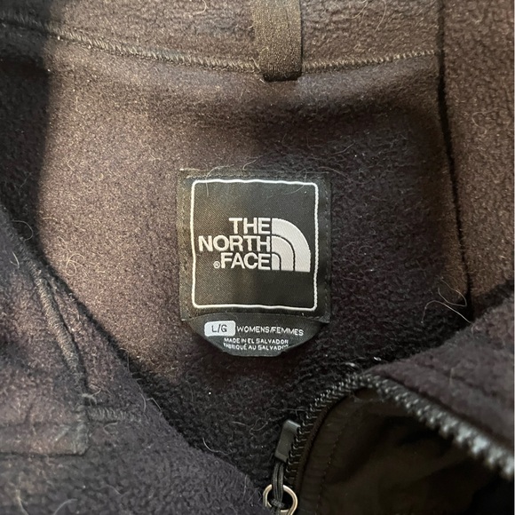 The North Face Black Performance Jacket for Outdoor Excellence - Picture 2 of 2
